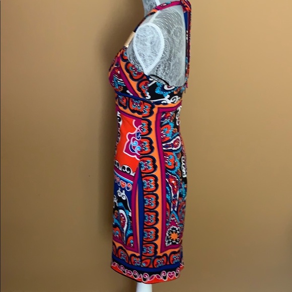 Cache Halter Dress - Picture 4 of 5